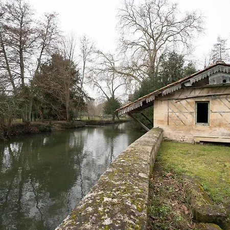 Les Jardins De La Seugne Apartament *